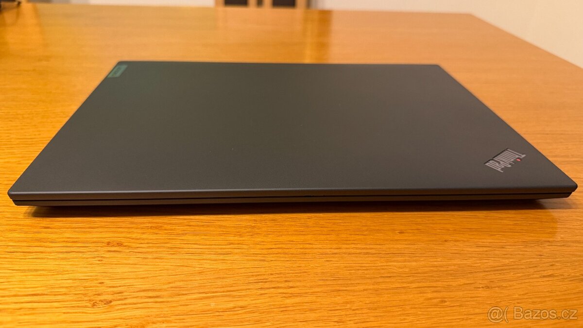 Lenovo Thinkpad T16 G1 i5-1240P 16GB 512GB FHD - 2