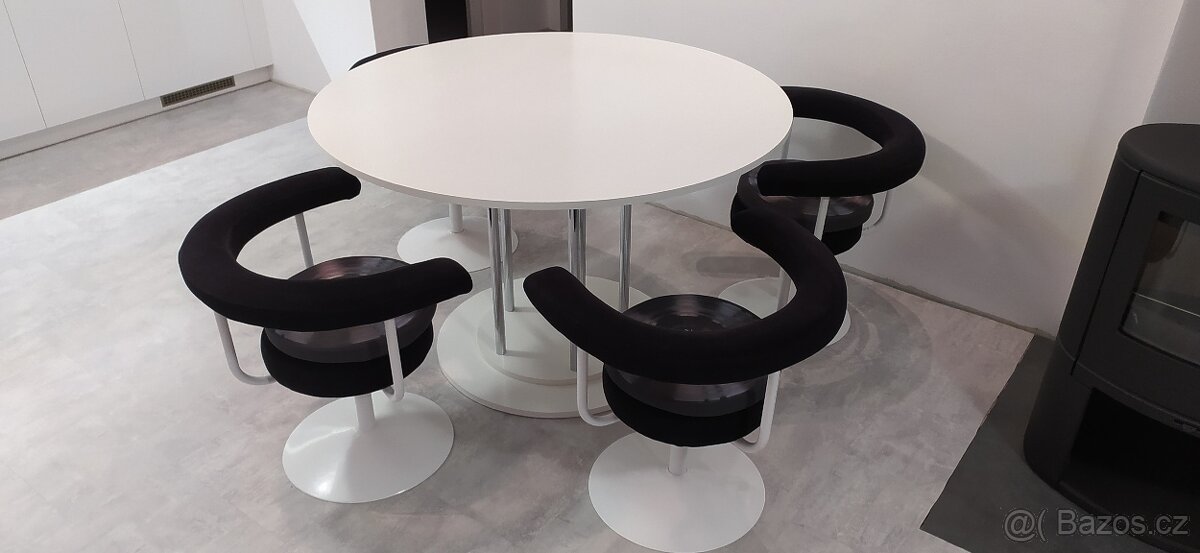 kuchyňský jídelní stůl a 4 židle - retro, i zvlášť - 2