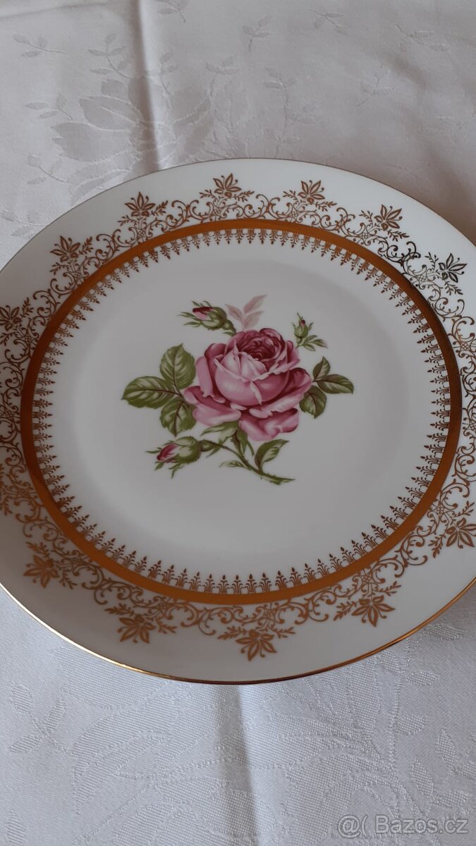 Porcelánový dekorativní talíř IV. - 2