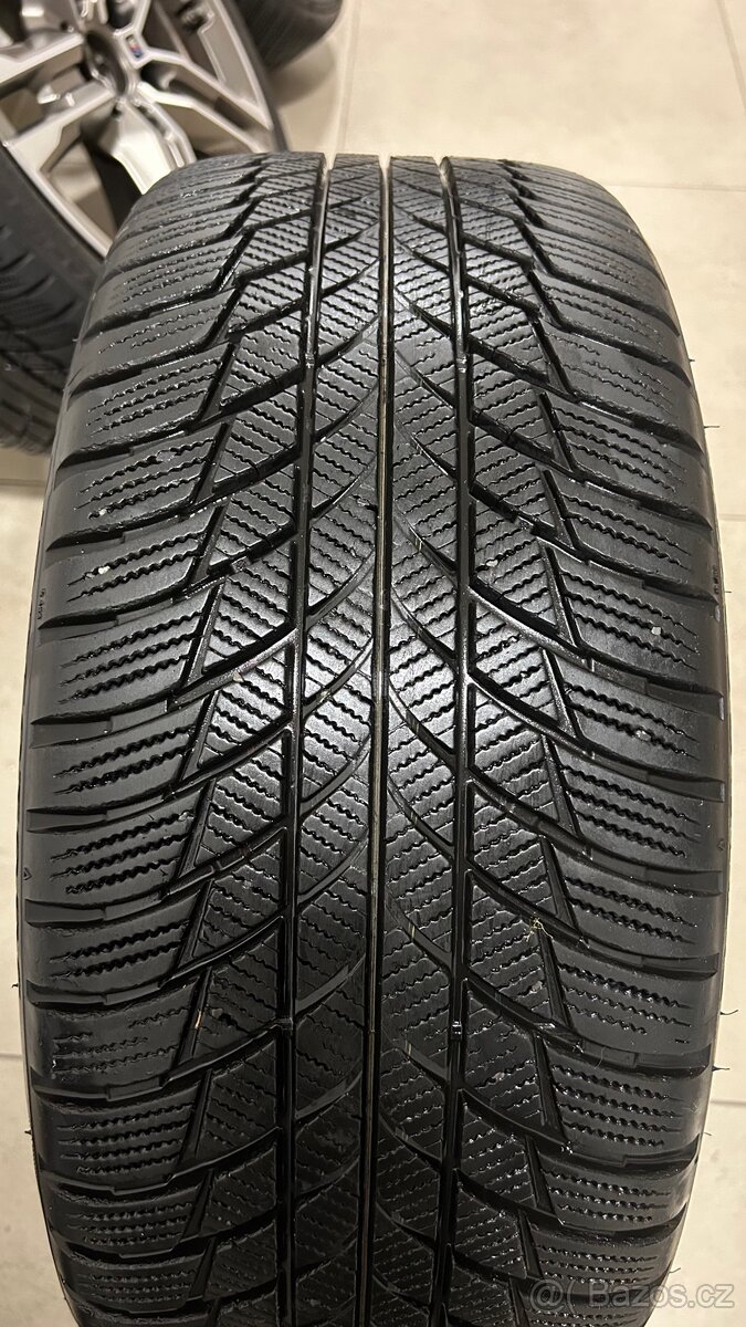 alu kola Originál BMW (M) R18 F40 F44 M140i 225/40/18 - 2