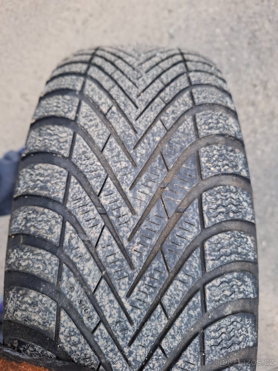 Zimní kola 205/55/R16 - 2