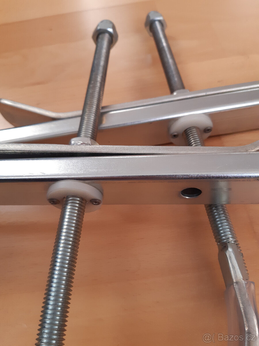 držák žebříku na auto - 2