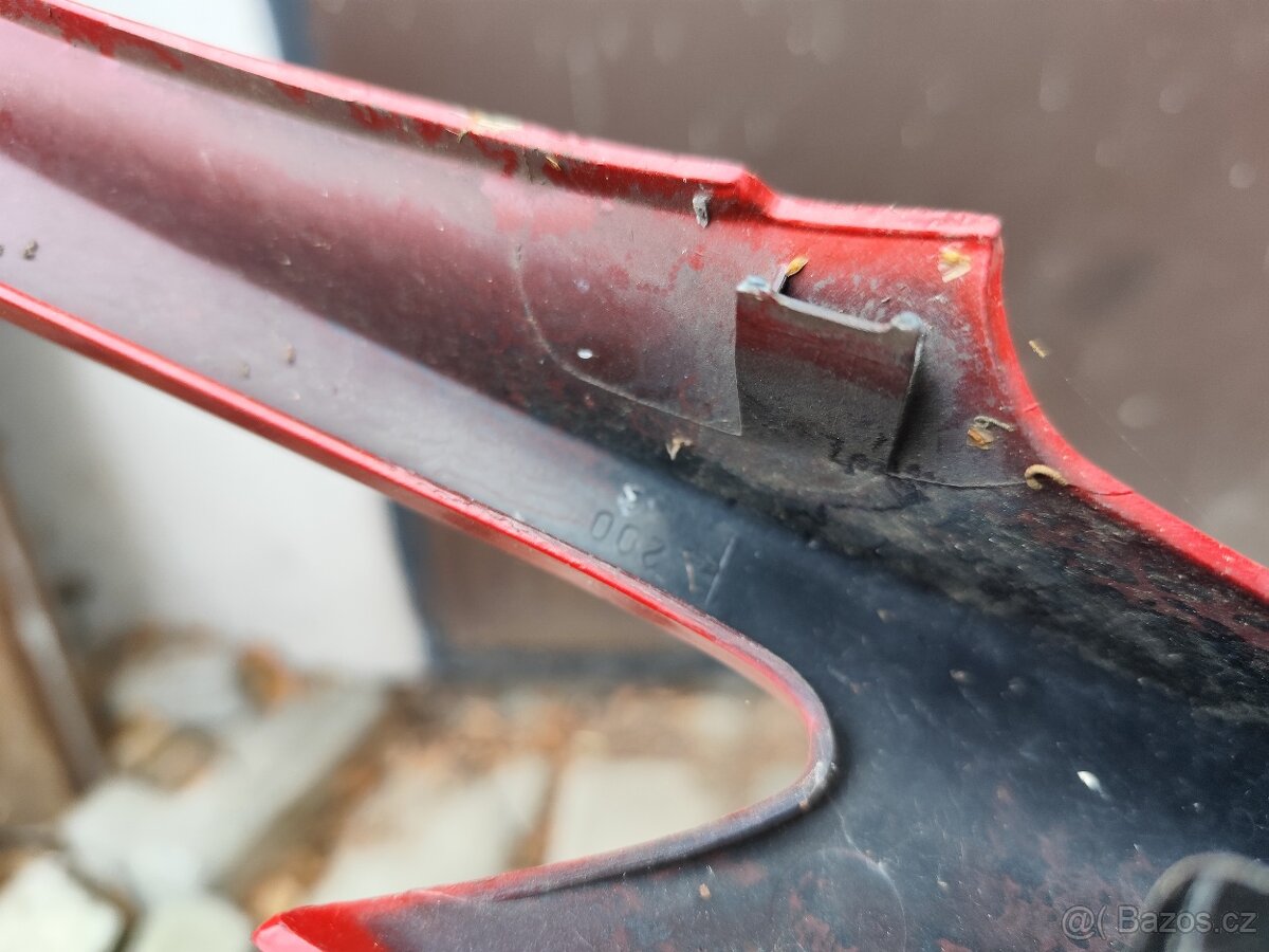 Peugeot 206 maska chladiče - 2