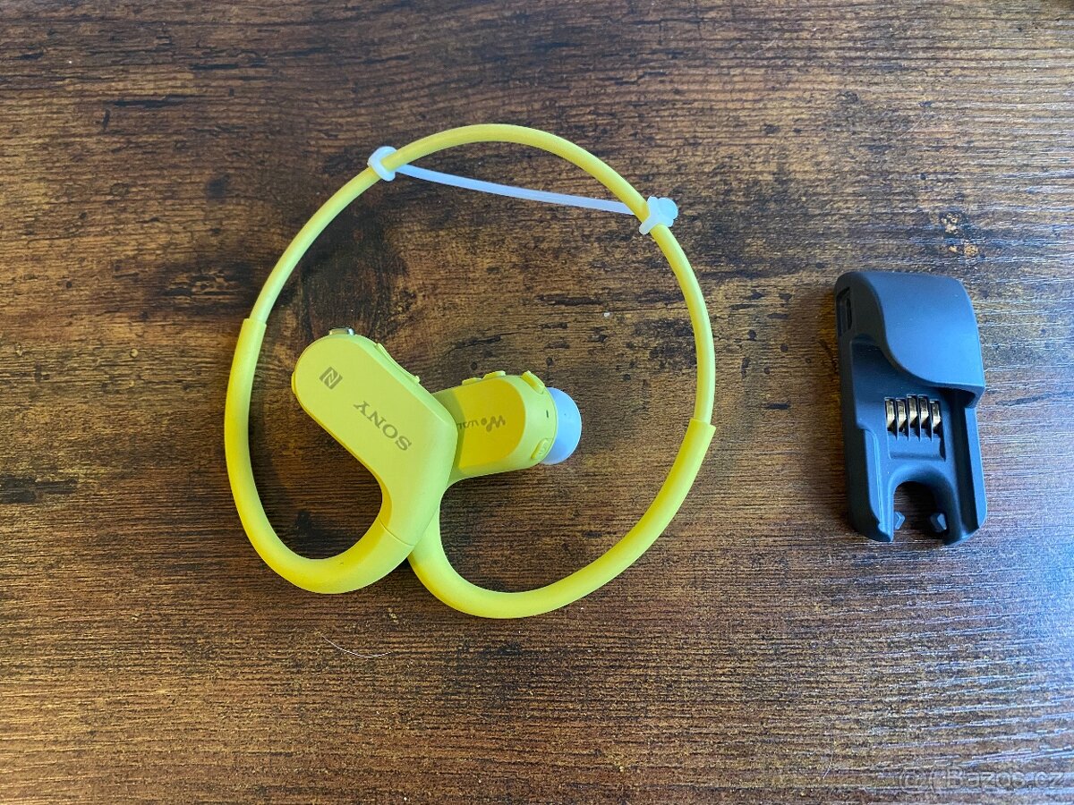 Sony NW-WS623 na plavani - 2