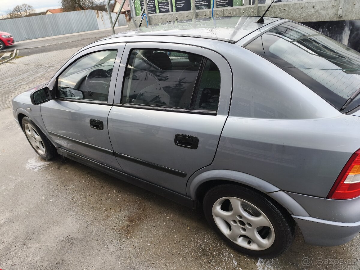 Opel astra - 2