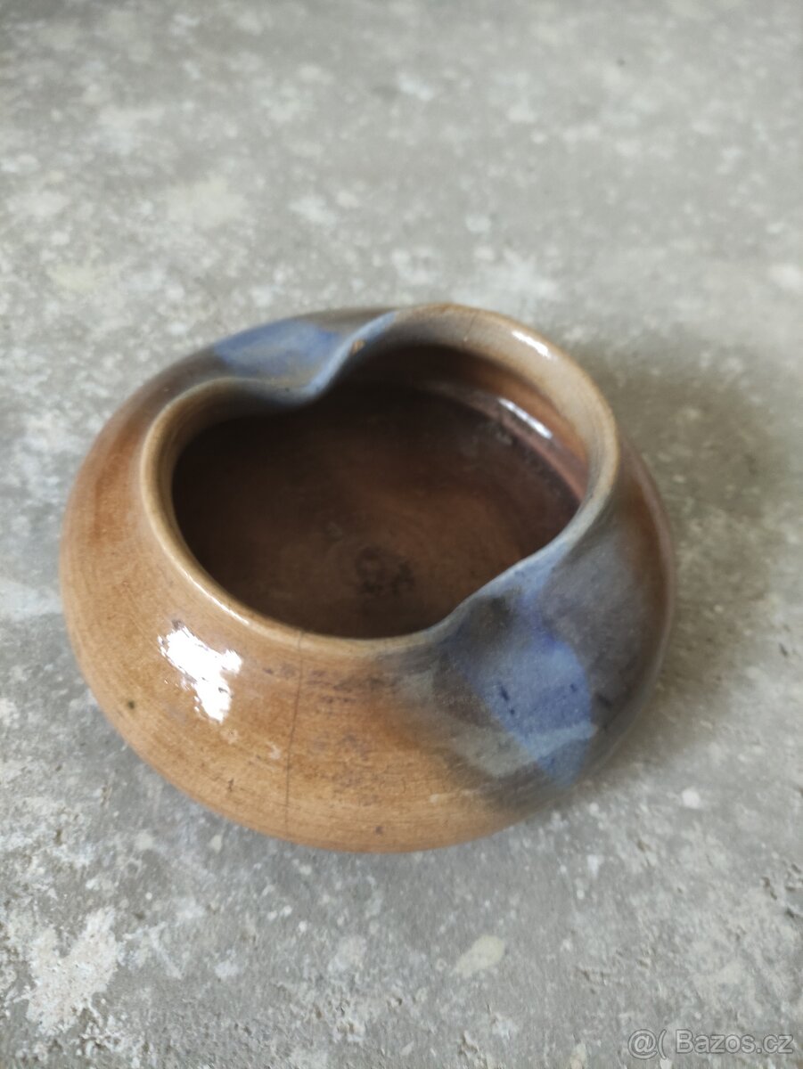 Staré popelníky - 2