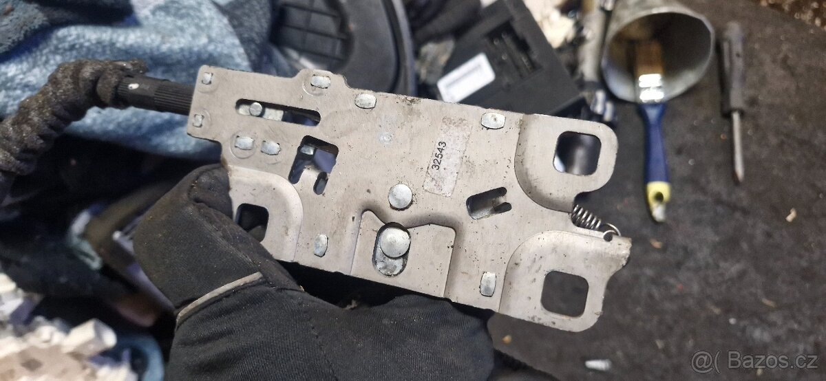 Elektricky dover kufru audi A8 4E D3 - 2