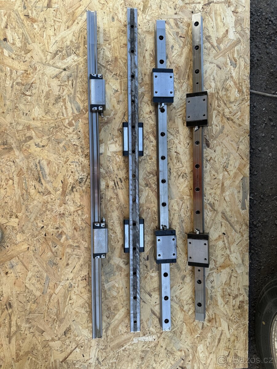 LINEARNI VEDENI DÉLKA 1240 mm - 2