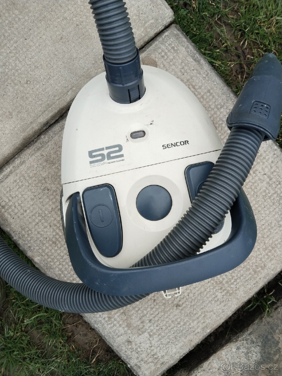 Vysavač Sencor - 2