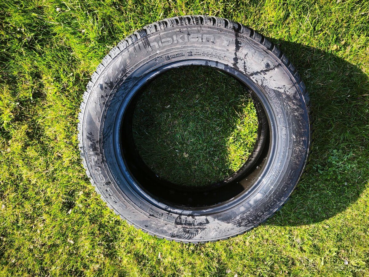 Pneu 225/60R18 NOKIAN - 2