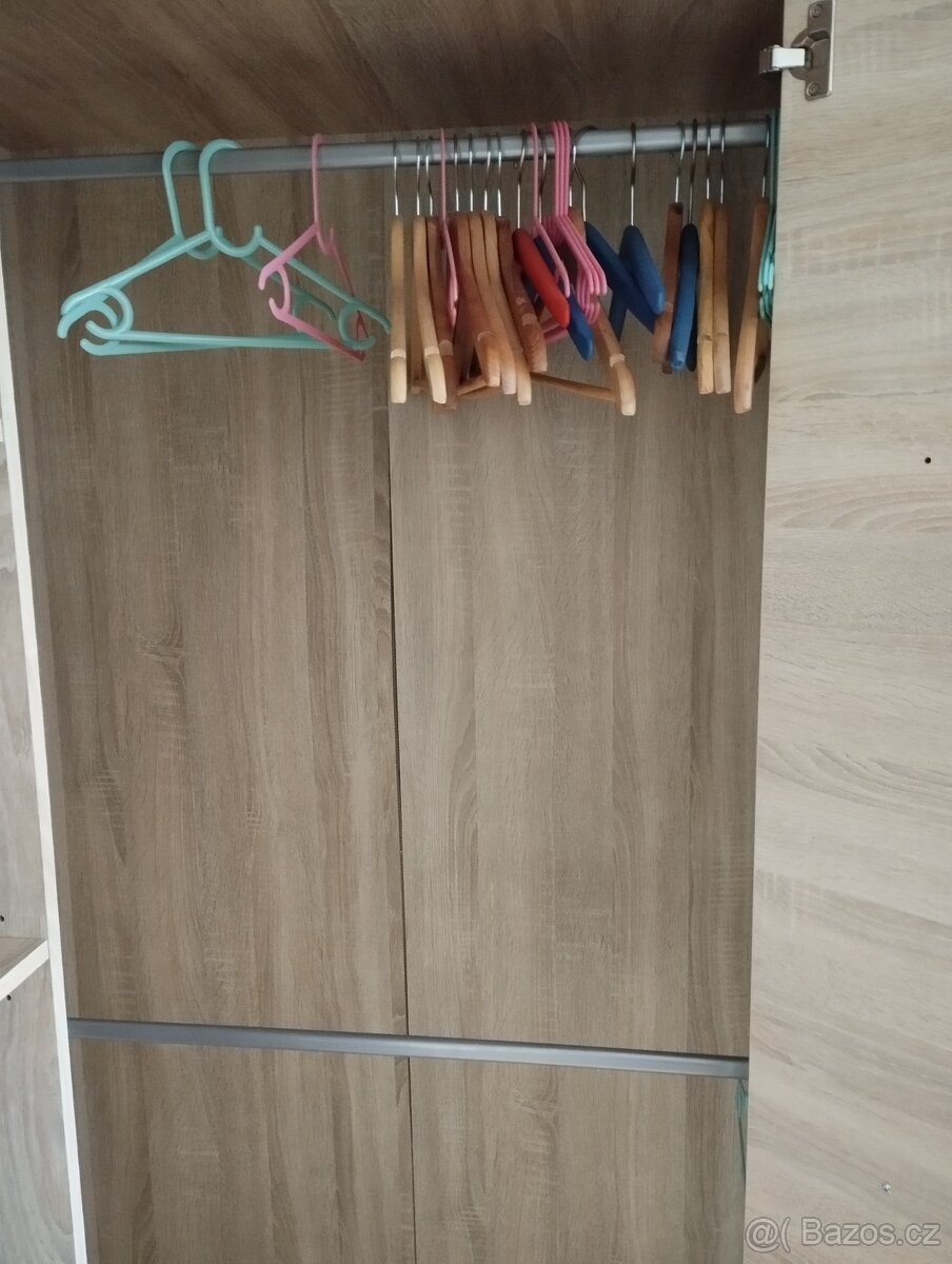 Studentský nábytek - 2