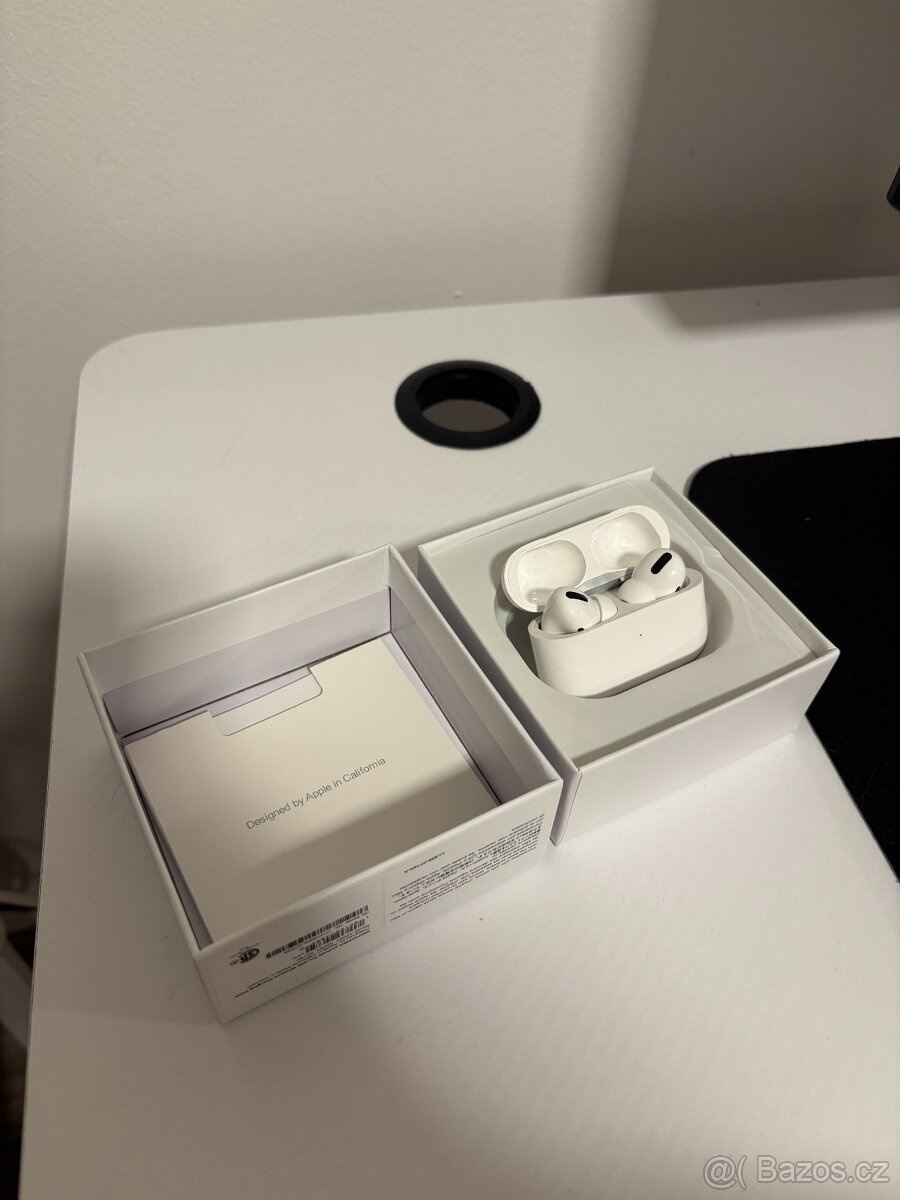 AirPods PRO (1. generace) s MagSafe nabíjecím pouzdrem - 2