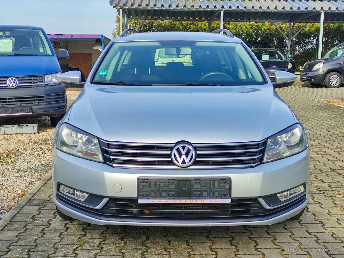 VOLKSWAGEN PASSAT 2.0 TDi 103 KW,VARIANT,6-KVALT,10x AIRBAG - 2