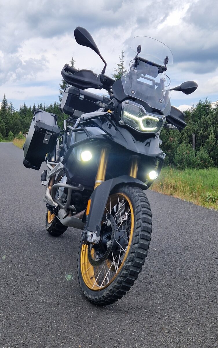 BMW F850 GS Trophy 2020 + kufry a nářadí - 2
