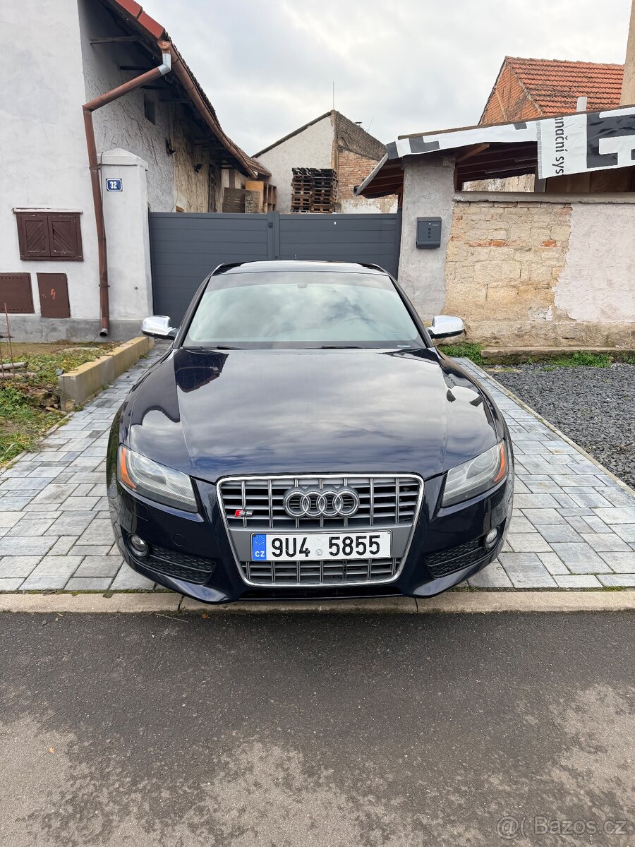 Audi S5 B8 4.2 V8 - 2