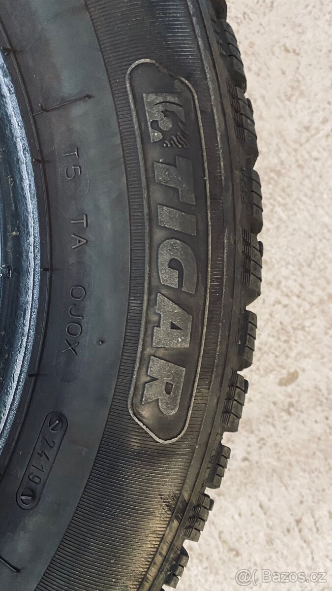 Zimní pneu 195/65R15 - 2
