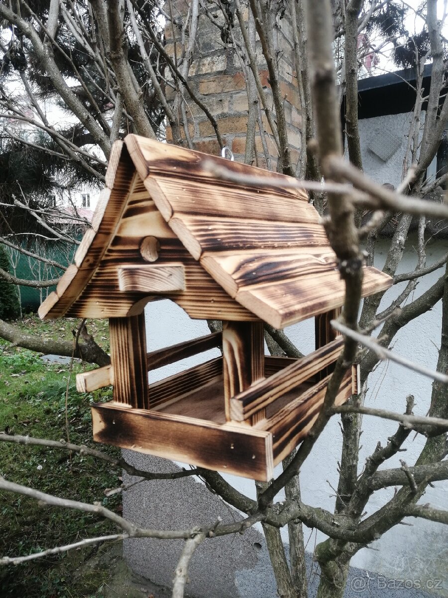 Krmítko designove pro ptaky masivní dřevo - 2