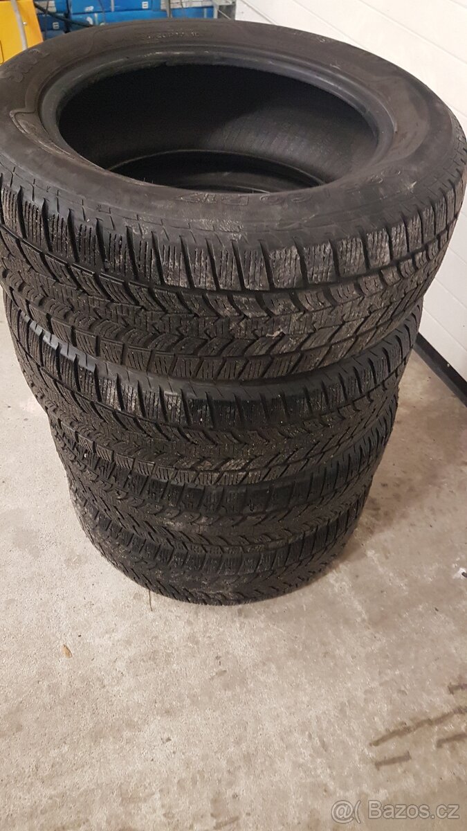 Zimní pneu 225/60R17 - 2