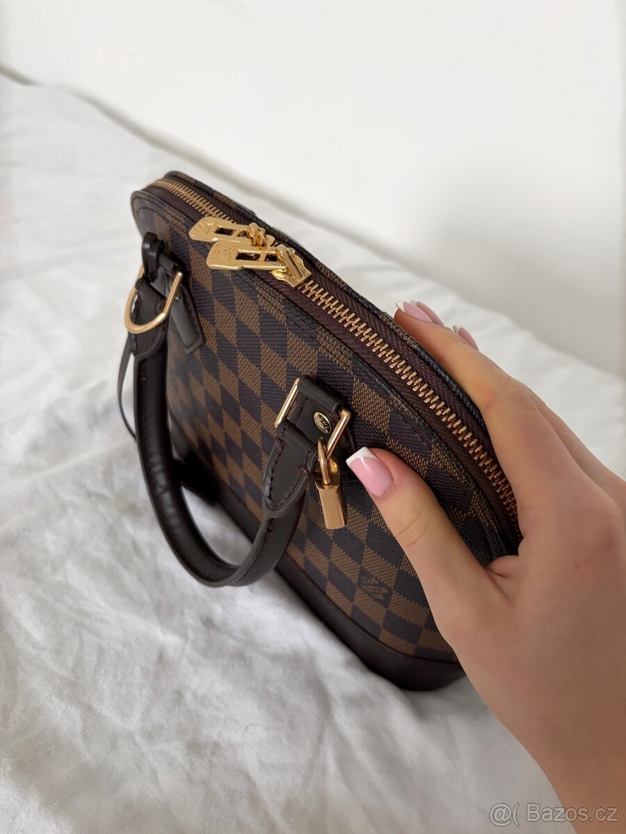 Hnědá kožená kabelka - 2