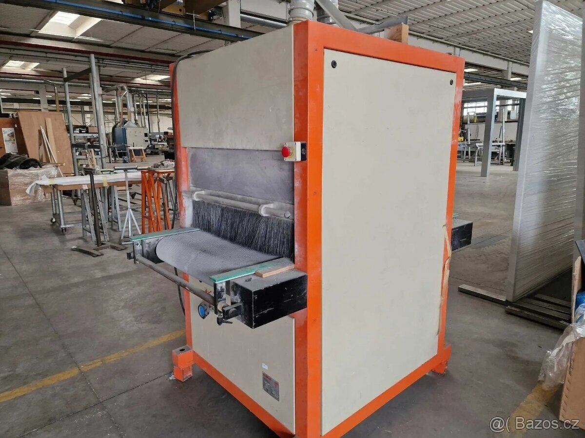 kartáčovací stroj Quickwood RO 800/1 - 2