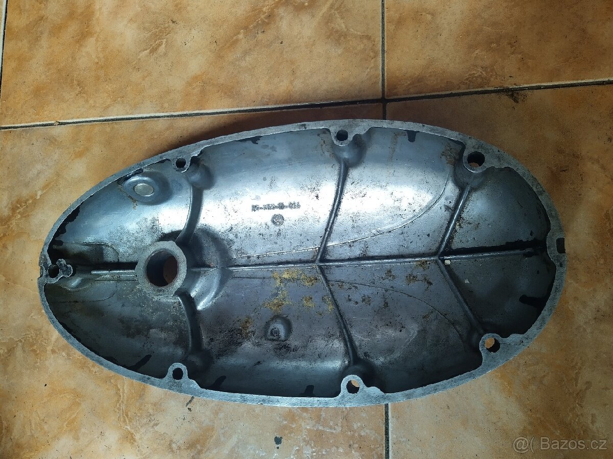 ČZ -355 víko spojky - 2