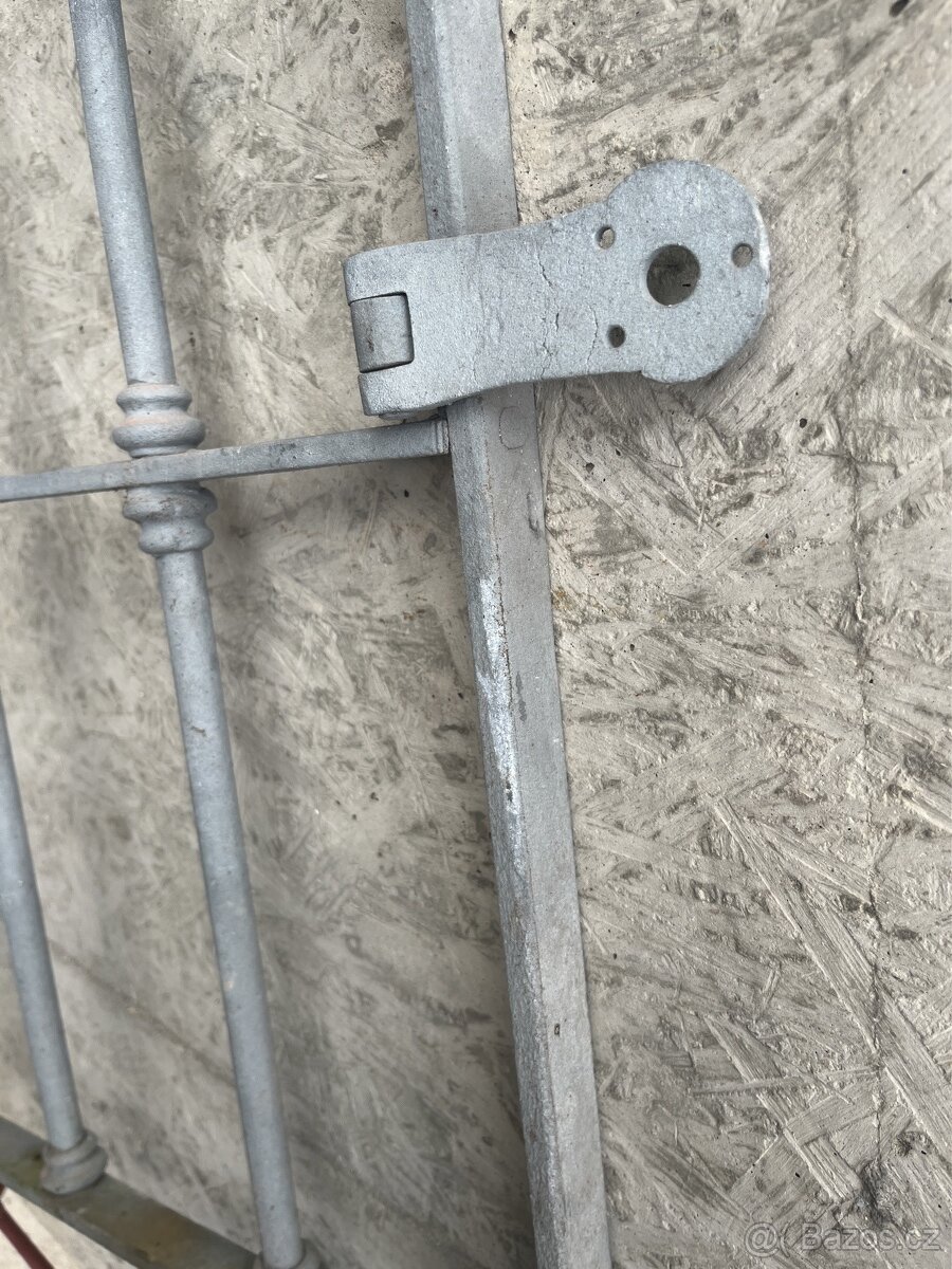 Ocelová branka - 2