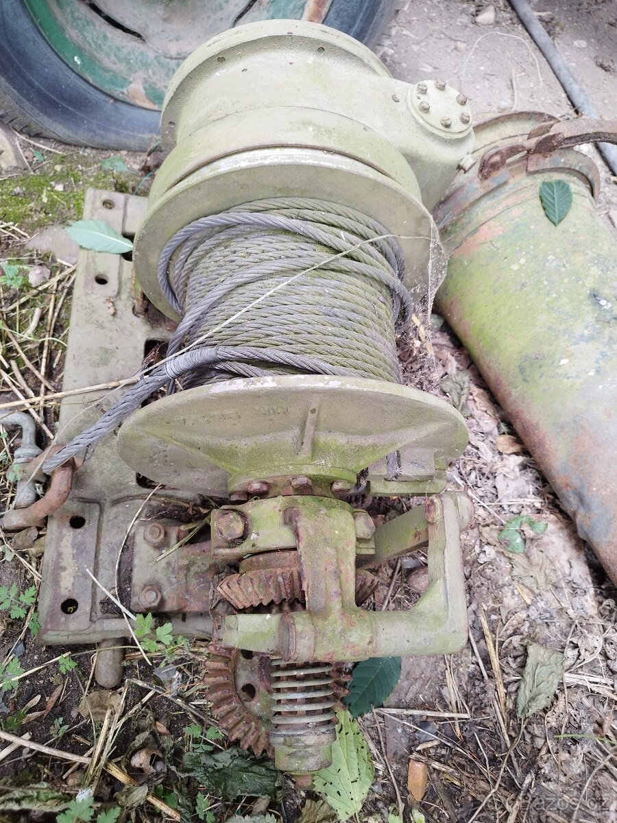 Naviják na Praga V3S - 2