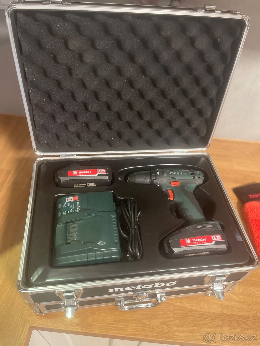 AKU Vrtačka Metabo+kufr+přislušenstvi. - 2