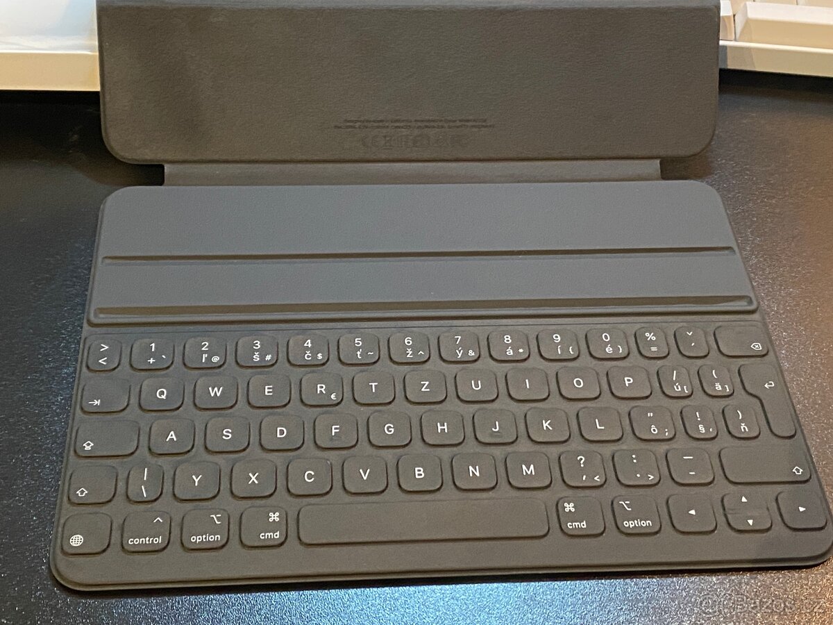 Apple Smart Folio obal pro iPad 11” - 2