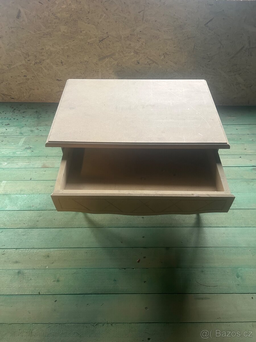 Stolek se šuplíkem - 2