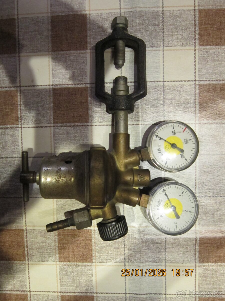 redukční ventily acetylén + kyslík - 2