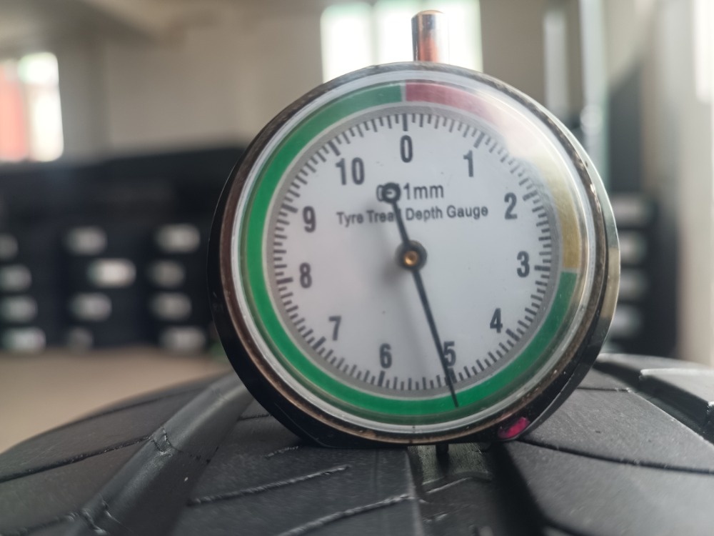 205/60 R16 MICHELIN (3918) - 2