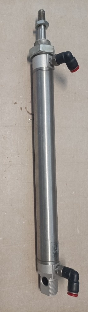 Pneumatický válec Festo 32-100 - 2