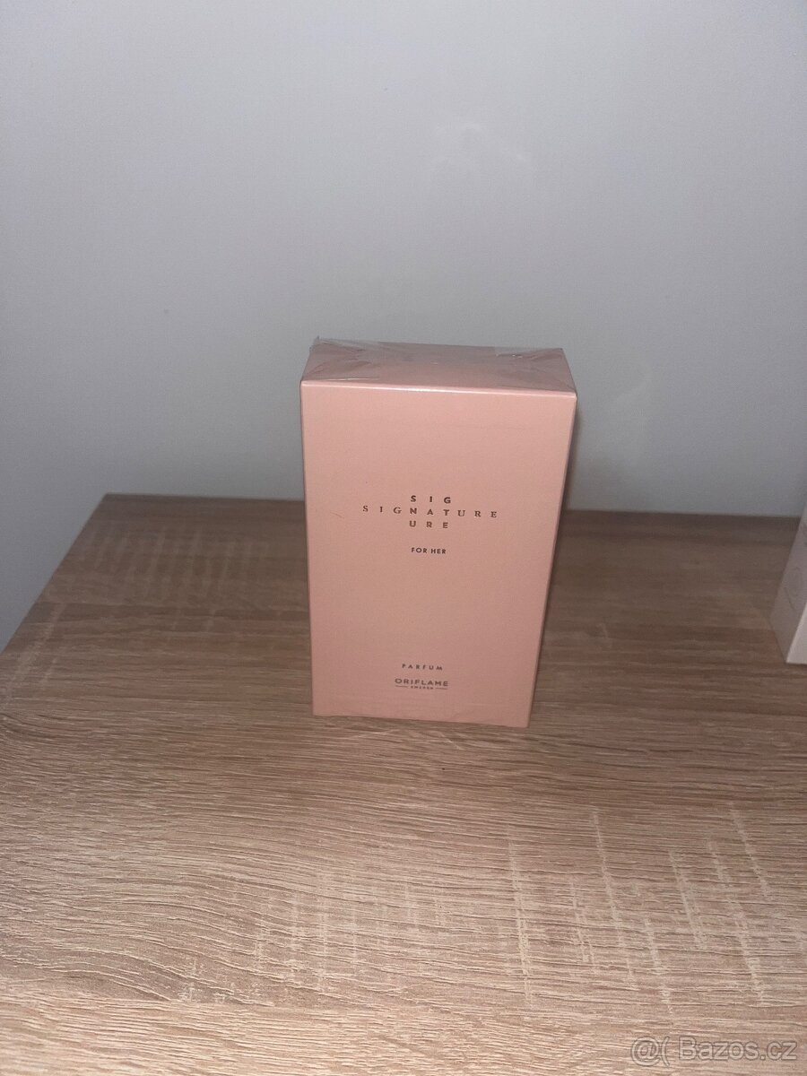 Parfém Signature for Her - 2