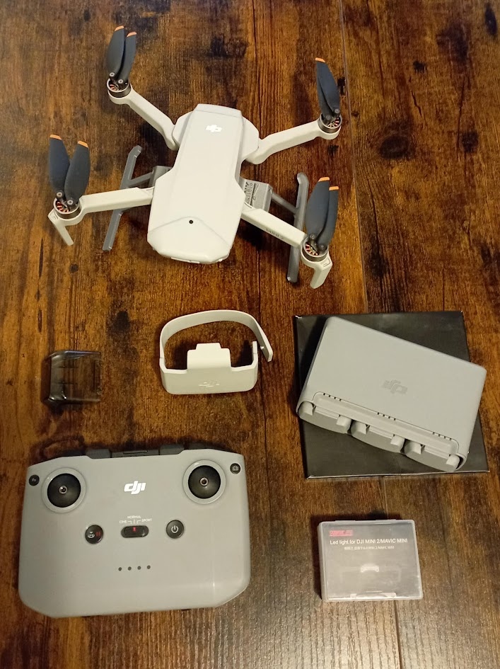 Dron DJI Mini 2 Fly More Combo - 2