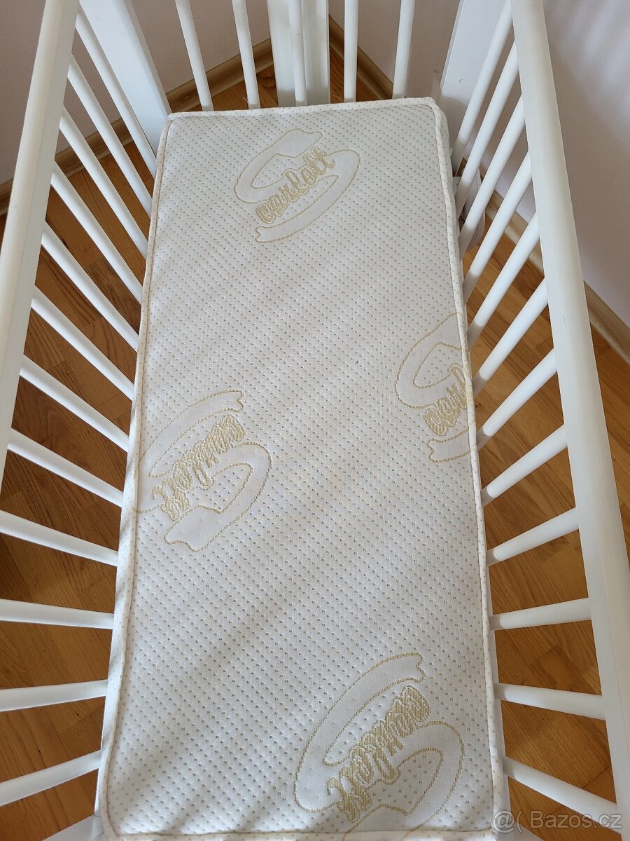 Dřevěná kolébka Scarlett - 2