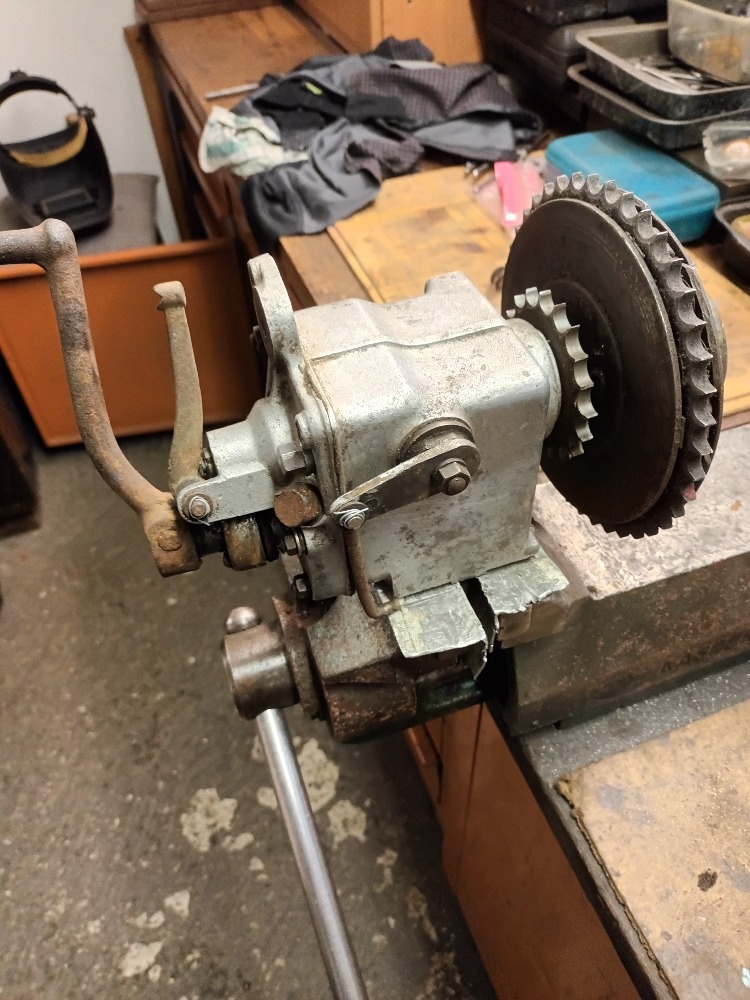 Jawa Speciál 250 převodovka - 2