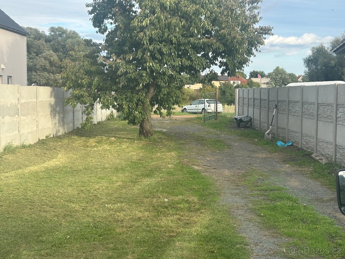 Stavební pozemek 1644 m2 - 2