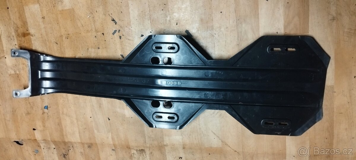 Can-Am Outlander Max G2 spodní kryt Nový - 2