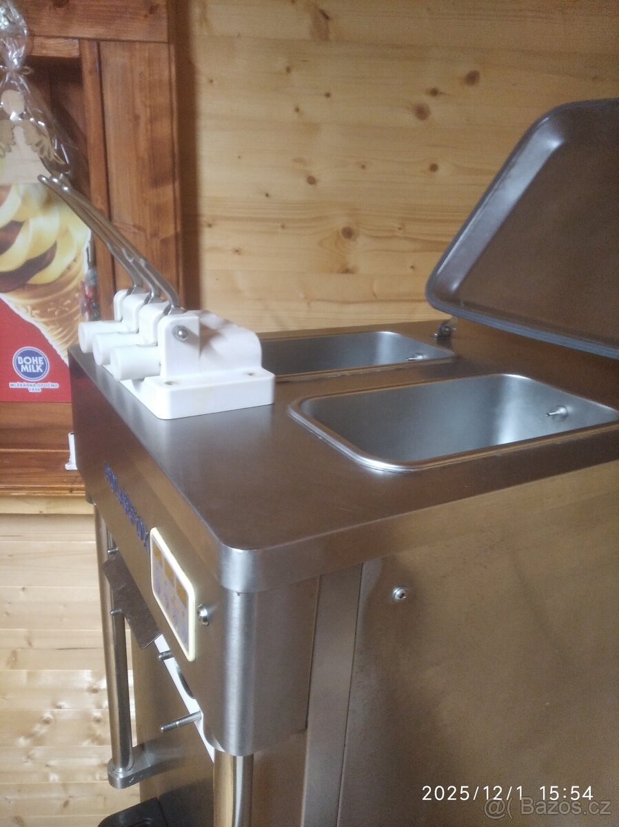 Zmrzlinový stroj - 2
