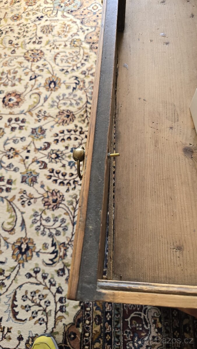 Starožitná komoda, r. 1800 - 1850. - 2