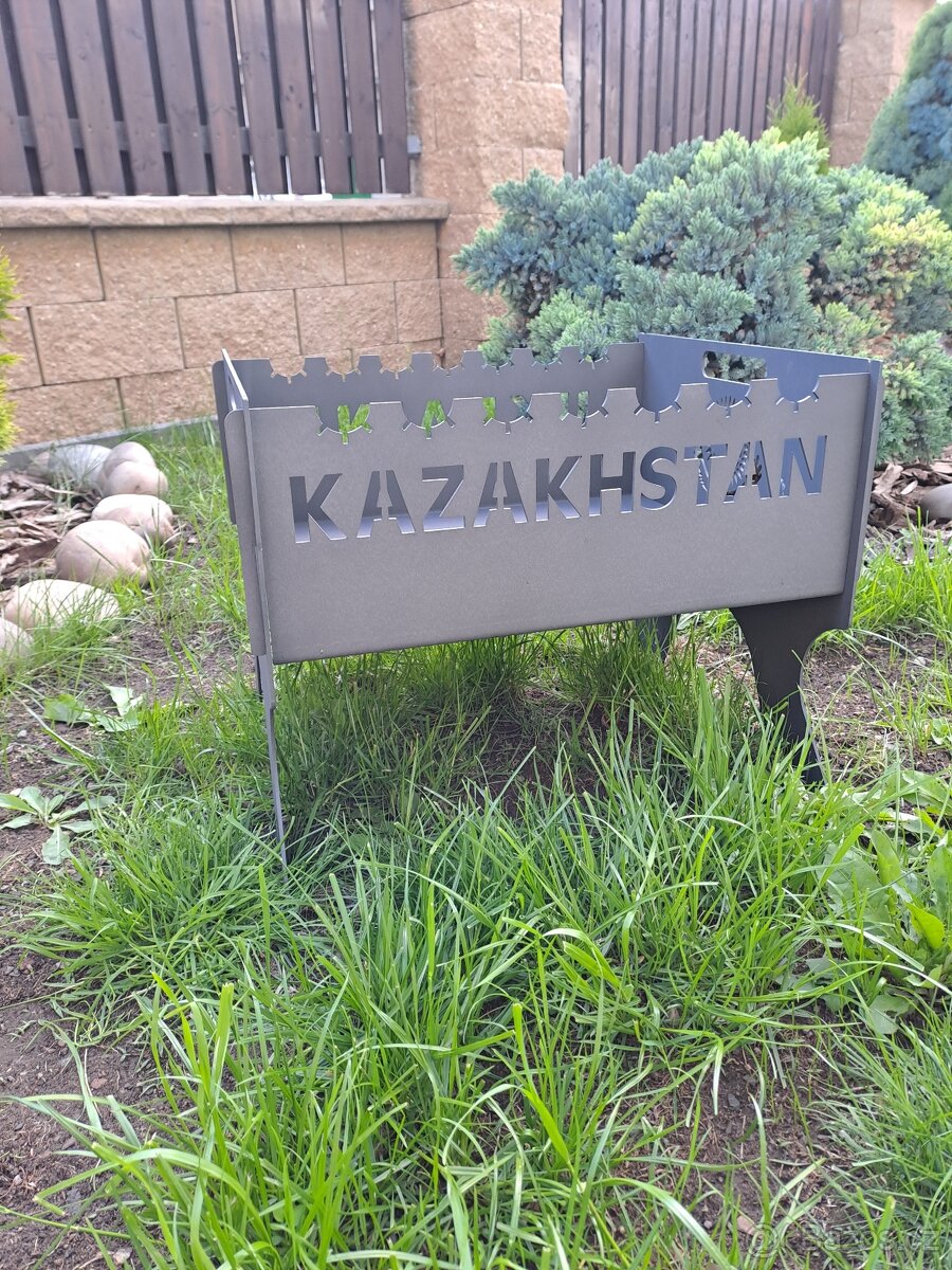 Kompaktní skládací gril / mangal - 2