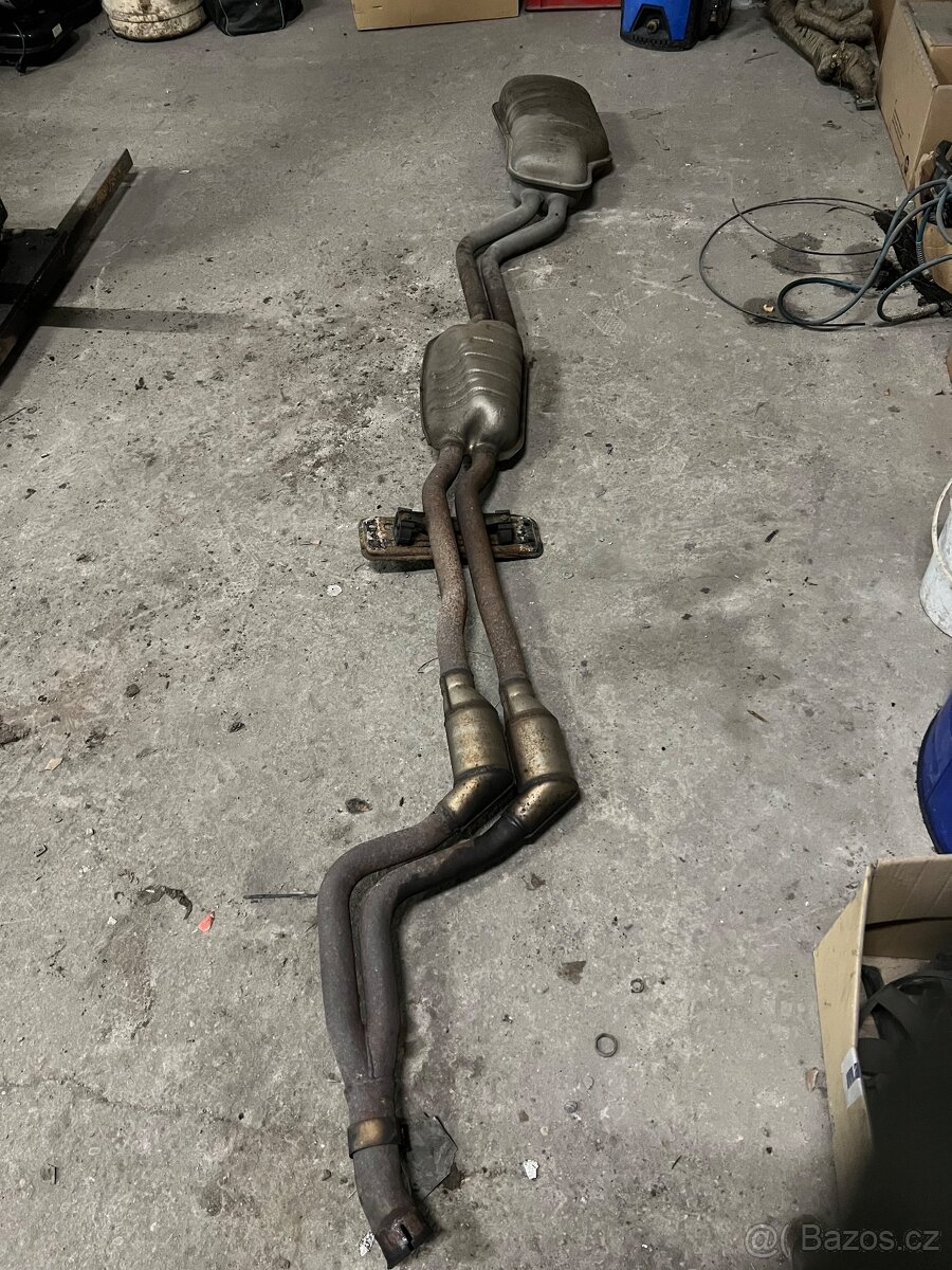 Bmw e46 330d výfuk originál včetně kat - 2