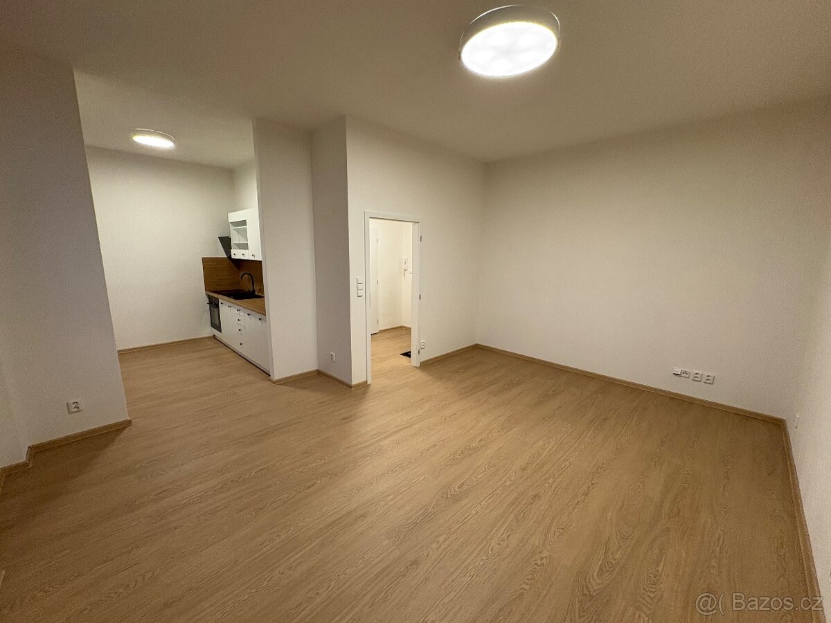 Pronájem byt 1+kk Znojmo - 2