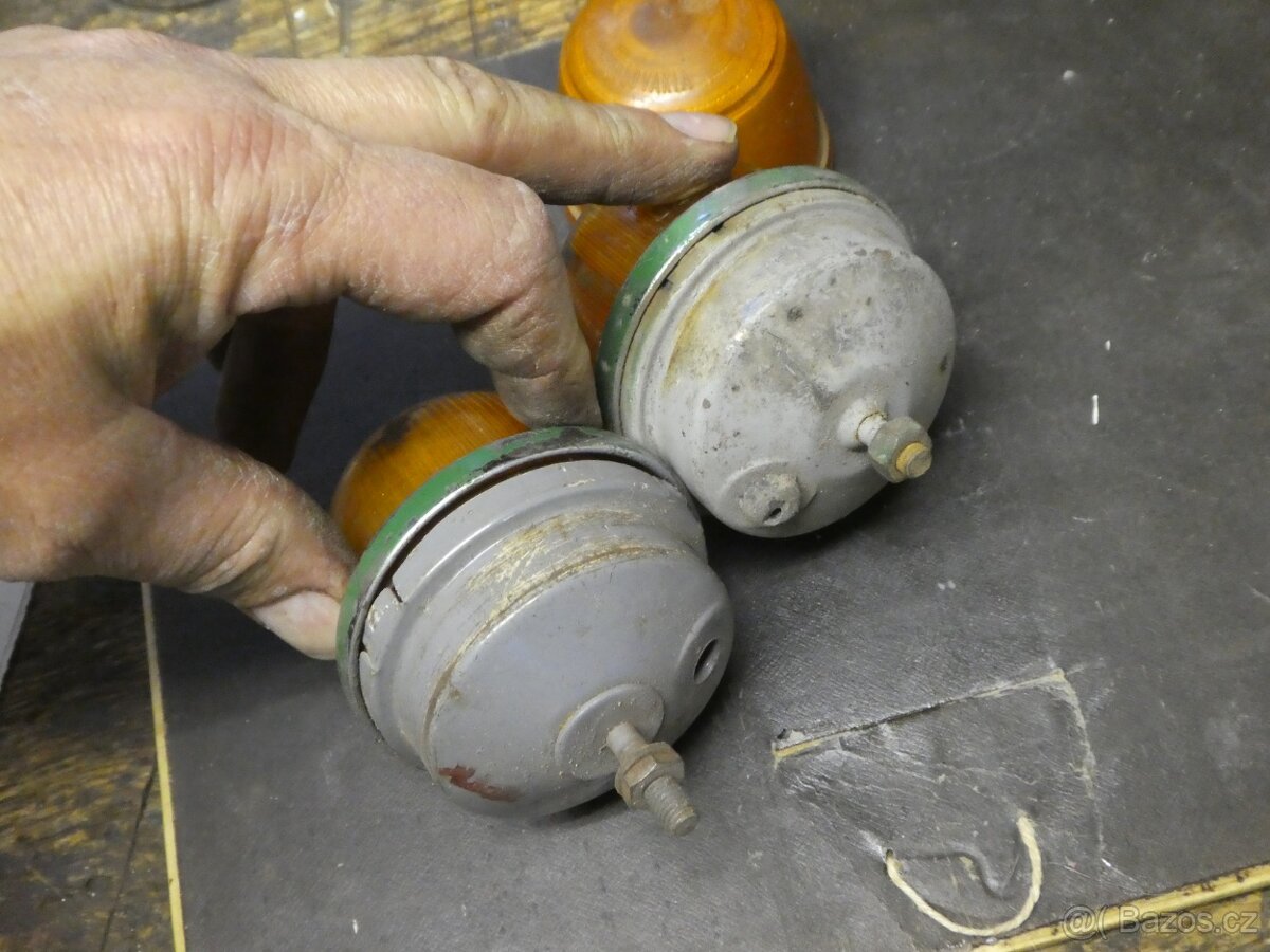 Směrovky ukazatele směru Velorex - 2