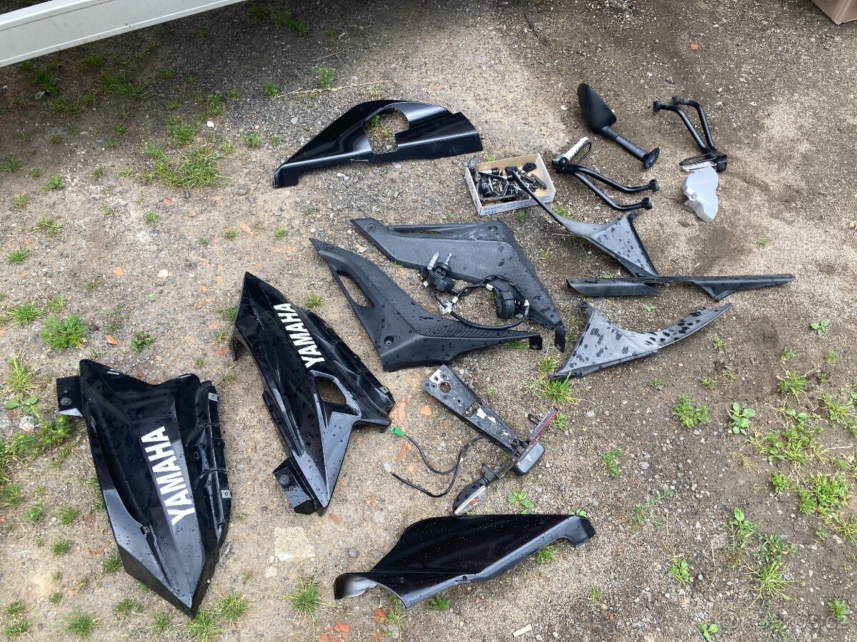 Yamaha Yzf R125 2009 prodej náhradních dílů z moto - 2