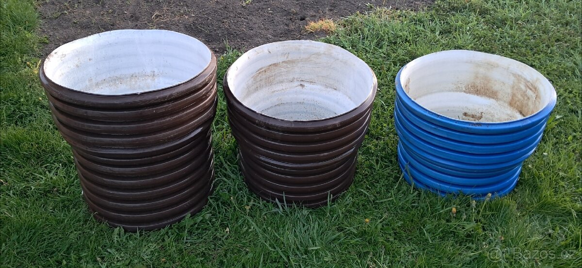 Vyvýšený záhon velký květináč - 2