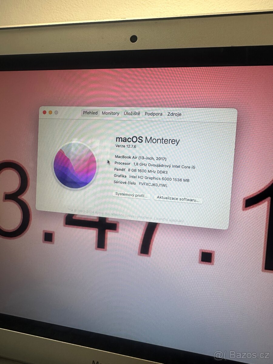 Macbook Air 2017 - 250gb, origo adaptér - 2