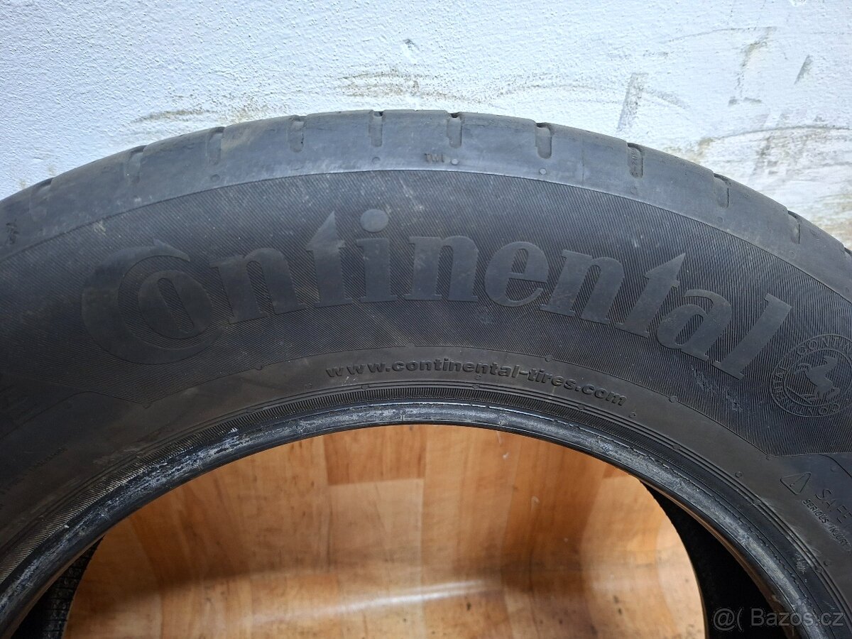 Letní pneu 215/65/17 Continental - 2