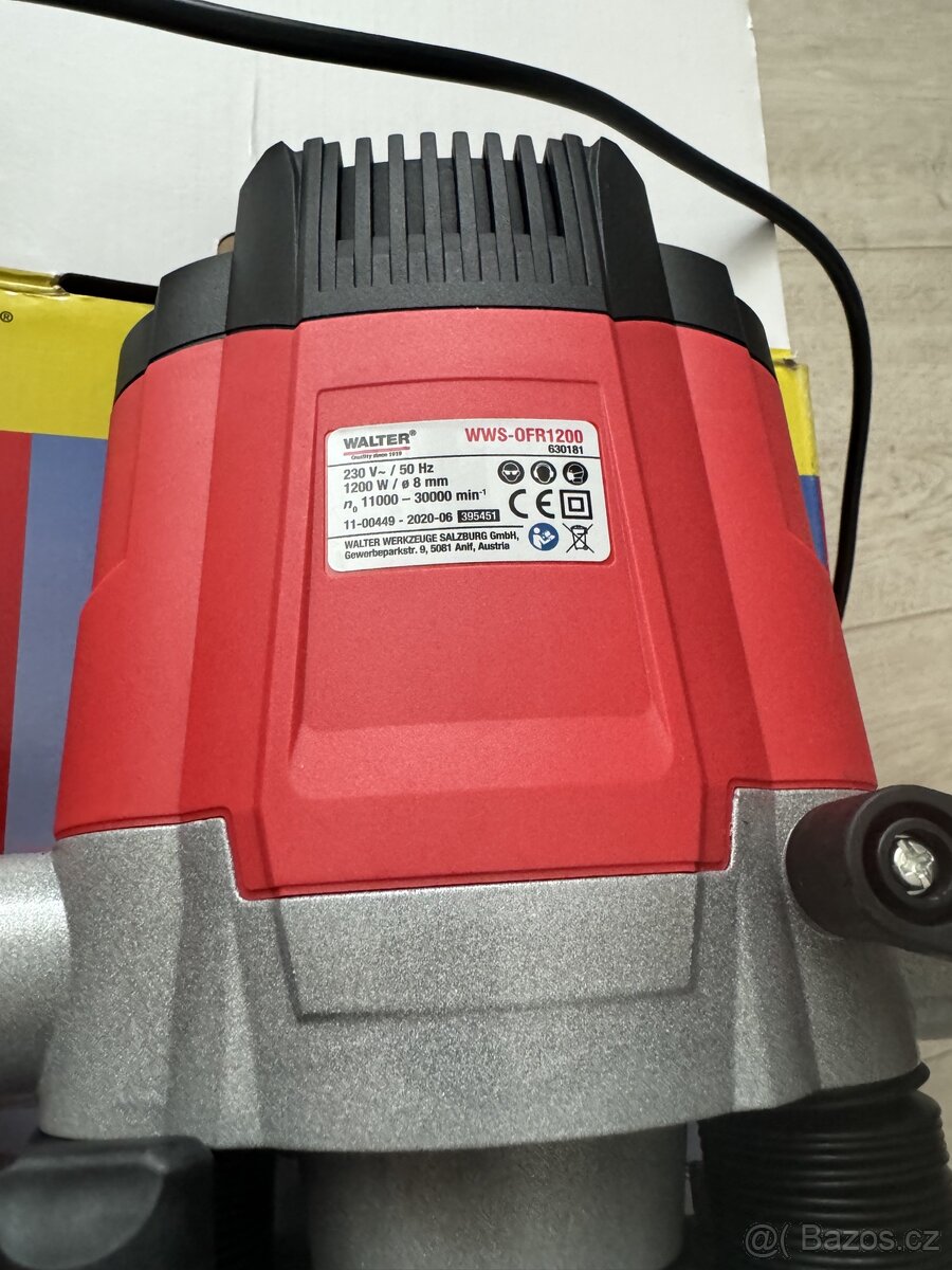 Horní frézka 1200w včetně příslušenství - 2
